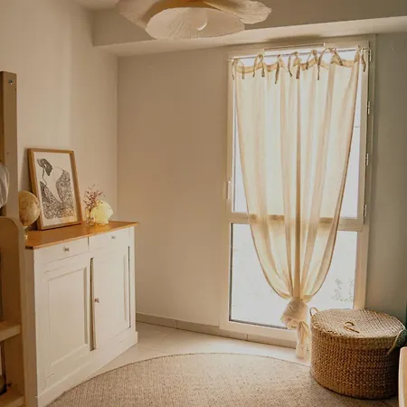 Superbe T4 Vue Et Etang, Terrasse Et Parking